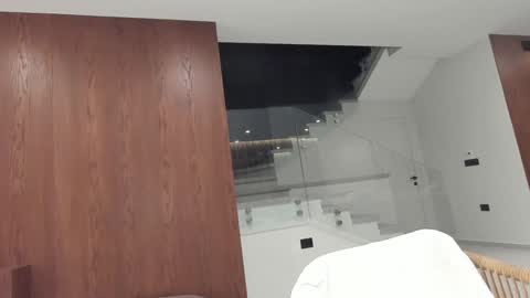 Erik and Alice online show from November 10, 4:04 am