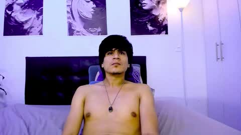 eiden_allenx1 online show from December 5, 6:38 pm