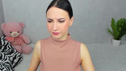 eileenmoores online show from January 5, 6:22 pm