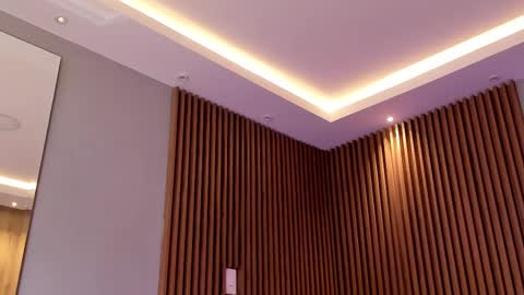 Eilin online show from February 10, 1:01 pm