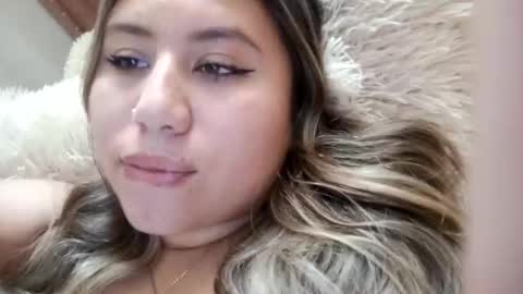 EIMY   MODEL INDEPENDENT online show from September 10, 9:49 pm