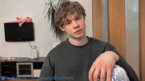 Eitan online show from March 9, 4:11 pm