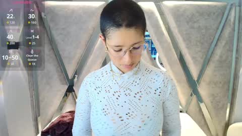 Snapshot of elaine87_ chatting on September 24, 8:59 pm elaine87_ online show from September 24, 8:59 pm