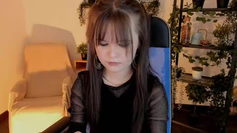 Your sweet girl online show from February 15, 4:17 pm