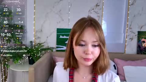 elaravance online show from July 17, 11:01 am