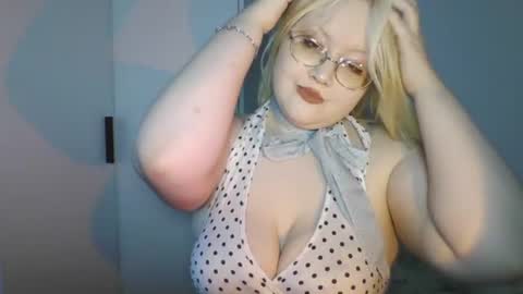 elayne_sweet online show from June 12, 6:12 am