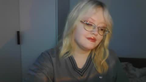 elayne_sweet online show from June 5, 6:52 am