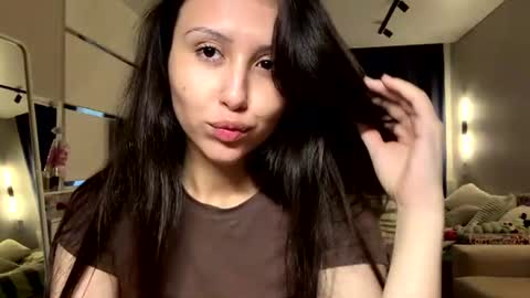 Alice online show from June 25, 2:11 pm