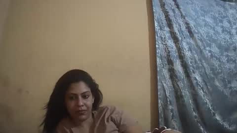 Isabella online show from March 17, 8:25 pm