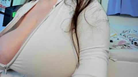 electrifiedlove_ online show from January 5, 2:19 pm