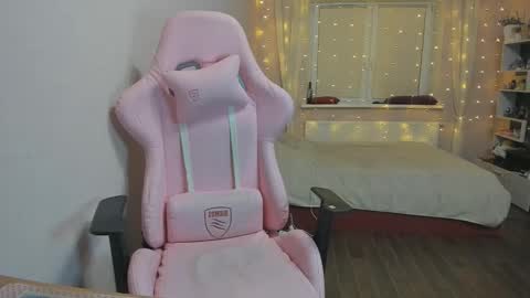 eleganc3 online show from February 2, 7:21 pm