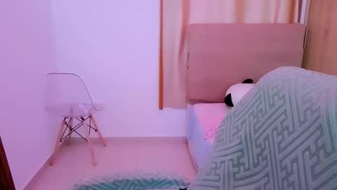 agnes online show from March 26, 7:08 pm