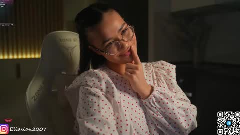 Eli  online show from March 19, 8:36 pm