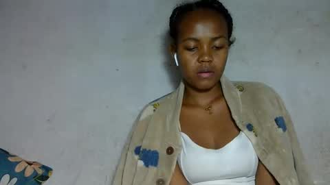 elia011 online show from June 11, 12:32 am