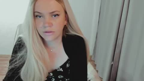 Ella online show from June 29, 5:26 am