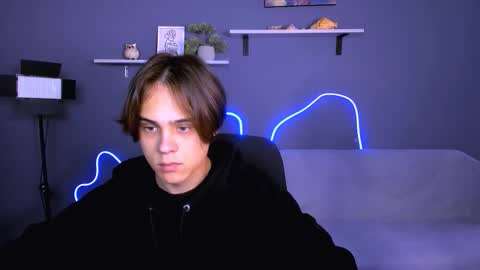 Snapshot of elian_flame chatting on October 15, 8:48 am elian_flame online show from October 15, 8:48 am