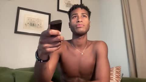 Eli online show from December 2, 5:04 am