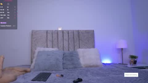 E L I I Z A B E T H   online show from July 5, 11:23 pm