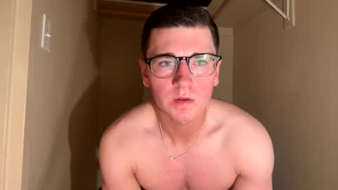 elijahkinky24 online show from May 10, 1:01 am