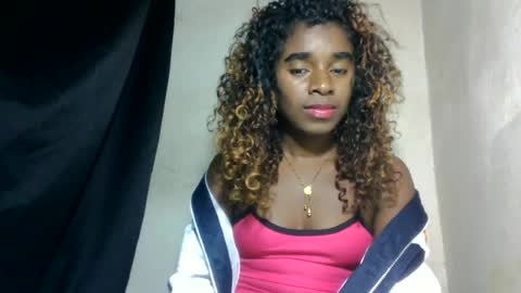 elina981 online show from June 11, 6:50 pm