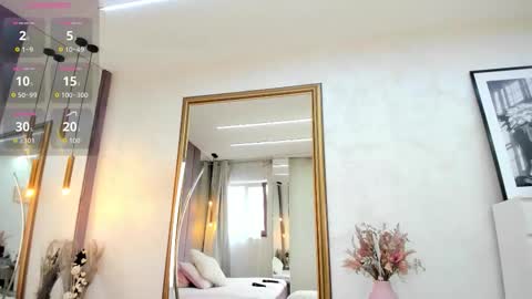 Elina online show from March 23, 8:30 am