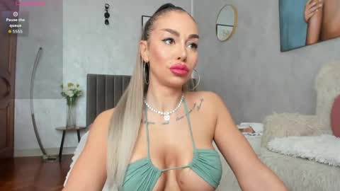 Elina online show from April 15, 7:55 am