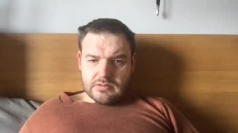 e26 online show from March 1, 10:45 am