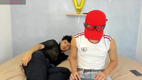 Elio online show from February 24, 6:00 pm