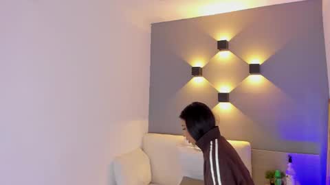 Elisa online show from June 11, 2:53 am
