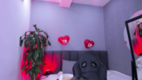Snapshot of elisa_castrillon chatting on February 15, 2:26 am Elisa online show from February 15, 2:26 am