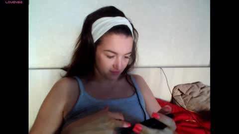 Snapshot of elisa_dove208 chatting on September 28, 12:14 pm elisa_dove208 online show from September 28, 12:14 pm