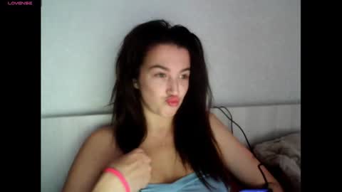 Snapshot of elisa_dove208 chatting on October 1, 4:55 am elisa_dove208 online show from October 1, 4:55 am