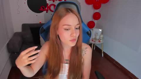 elisabeth sarmiento online show from February 14, 11:31 pm