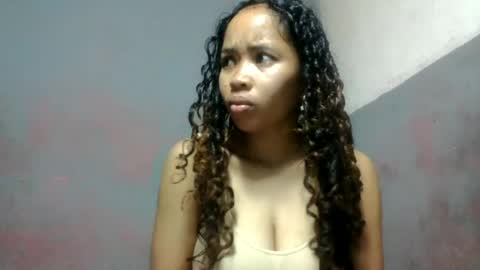 elisabethee online show from June 14, 2:30 pm