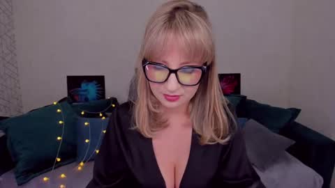 Elisabeth online show from February 7, 4:14 pm