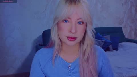 Elisabeth online show from December 2, 9:07 am