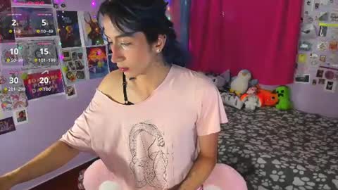 elisdarling online show from June 18, 11:32 pm