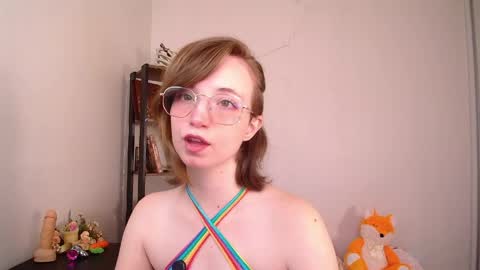 elise_nyx online show from June 5, 12:10 pm