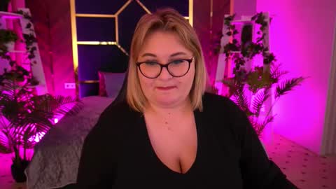 elise_ryen online show from January 19, 8:13 am