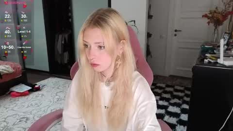 Elizabeth online show from May 31, 2:16 pm
