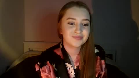 Elizabet 18 online show from November 12, 8:55 pm