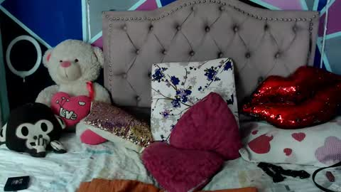 elizabeth473290 online show from February 3, 4:31 pm