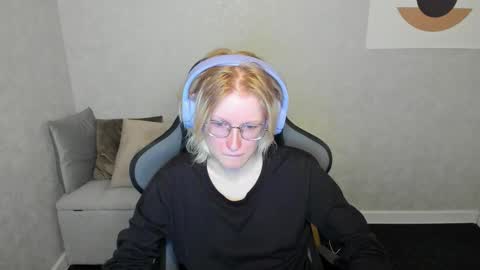 Snapshot of elizabeth_harpper chatting on September 25, 2:29 am Elizabeth online show from September 25, 2:29 am