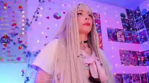    Independent Model online show from June 17, 10:26 pm