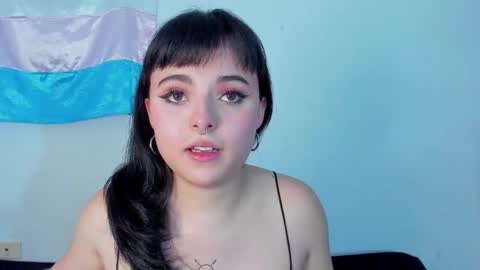 Elizabeth Taylor online show from November 29, 2:30 am