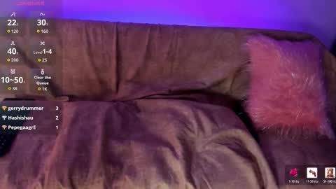 Elizabeth bolt    online show from February 19, 8:08 pm