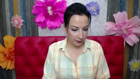 ElizabethSho online show from September 11, 5:14 pm