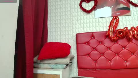 Elizabetth Roman  online show from April 8, 2:58 am