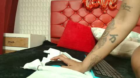 Elizabetth Roman  online show from March 4, 8:50 pm