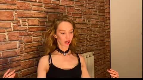 Eliza online show from June 7, 7:08 pm